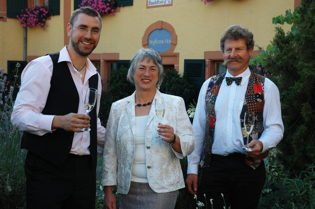 Гостевой дом Bio-Weingut Staffelter Hof Креф Экстерьер фото